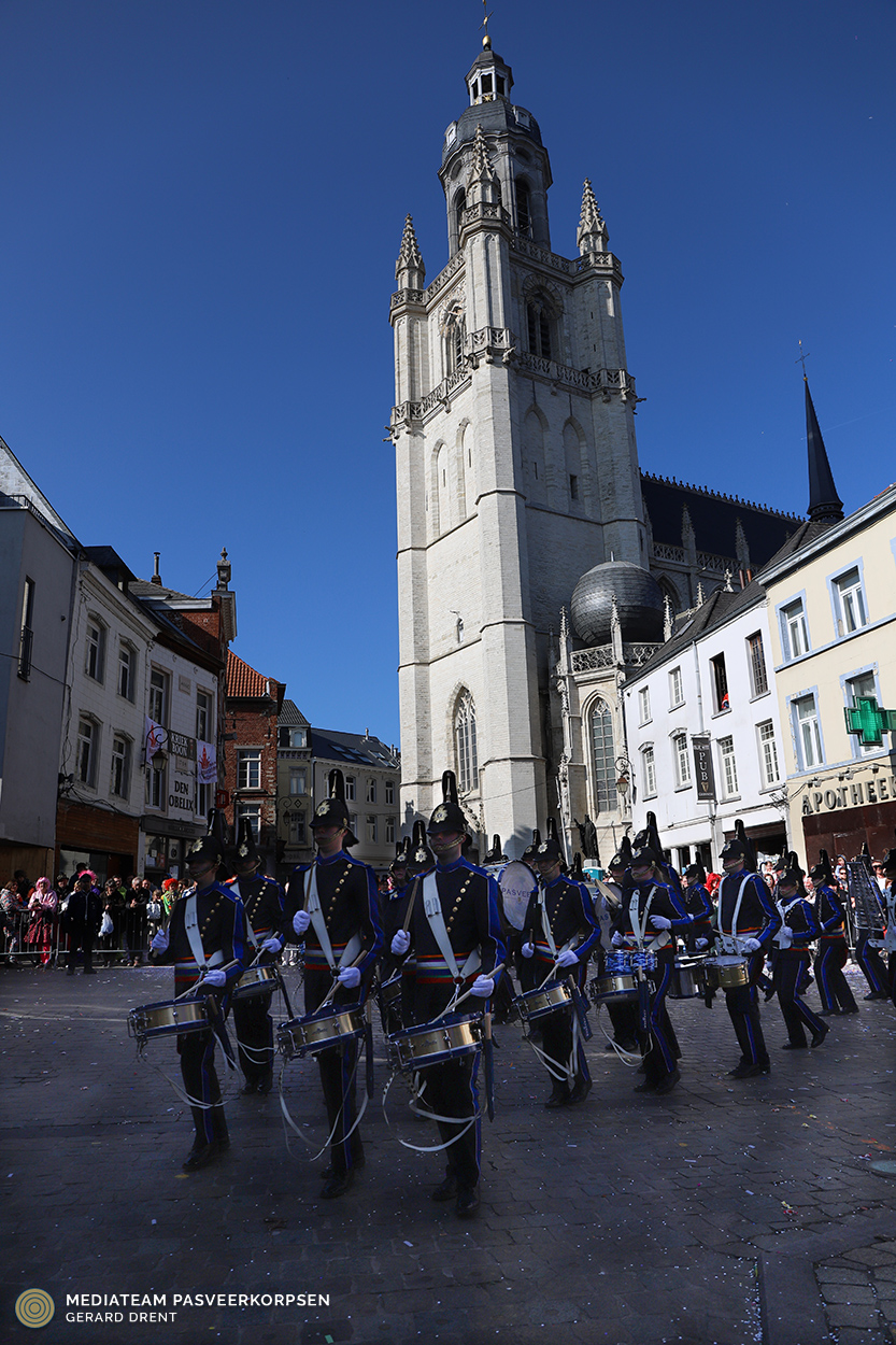 (27) - Halle GRDrent