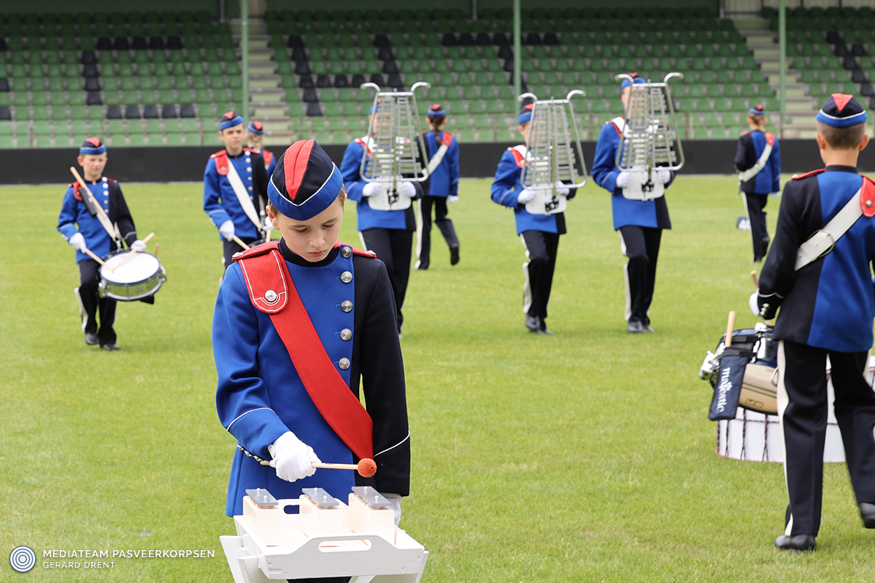 (03) - NK Dordrecht GRDrent